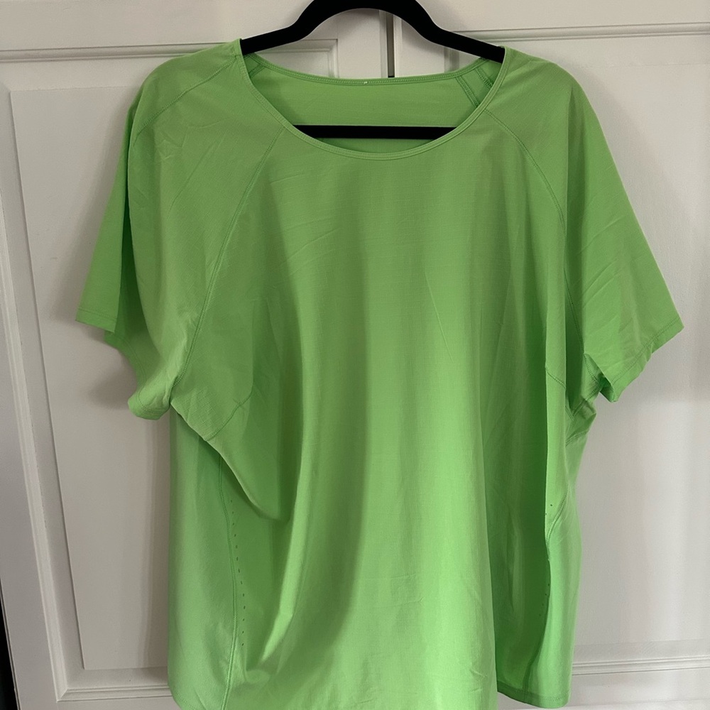 lululemon athletica Bright Green Short Sleeve Tee